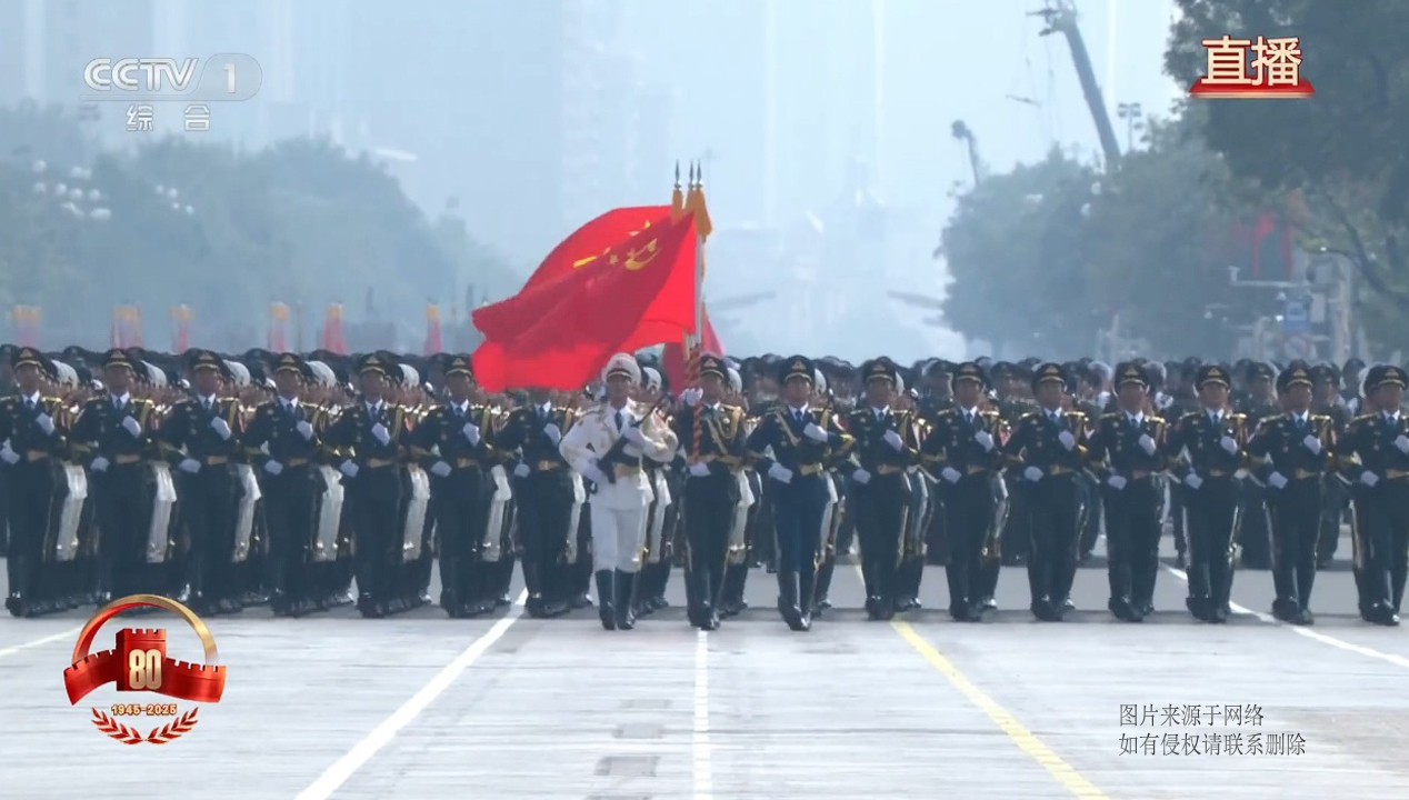铭记历史，缅怀先烈，珍惜和平，开创未来 —宏远润丰建设集团组织观看中国人民抗日战争暨世界反法西斯战争胜利80周年大阅兵仪式
